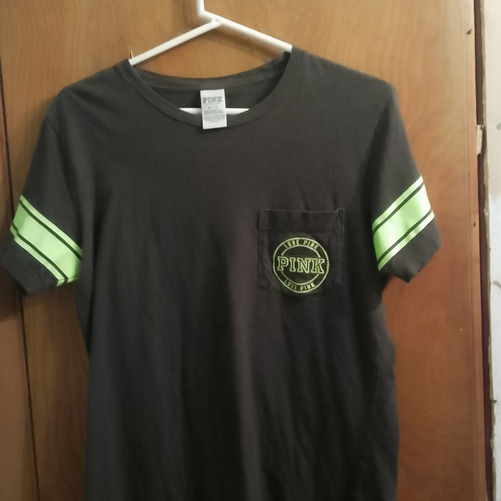 PINK Victoria's Secret Green Pocket Short Sleeve Tee Size XS (18"-27")